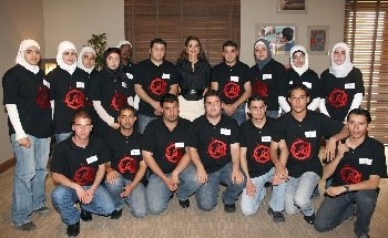 الملكة رانيا تُطلق حملة "كفى" للتوعية المرورية