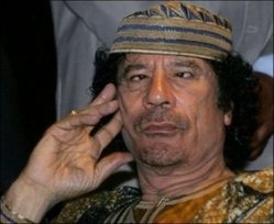 القذافى يفوز بلقب صاحب أجمل عيون فى عام 2011 !