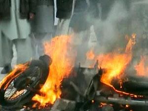 127 قتيلا وجريحا جراء هجوم على مقر حزب بوتو بباكستان