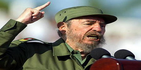 رجل كوبا القوي يتنحى بعد نصف قرن من الحكم